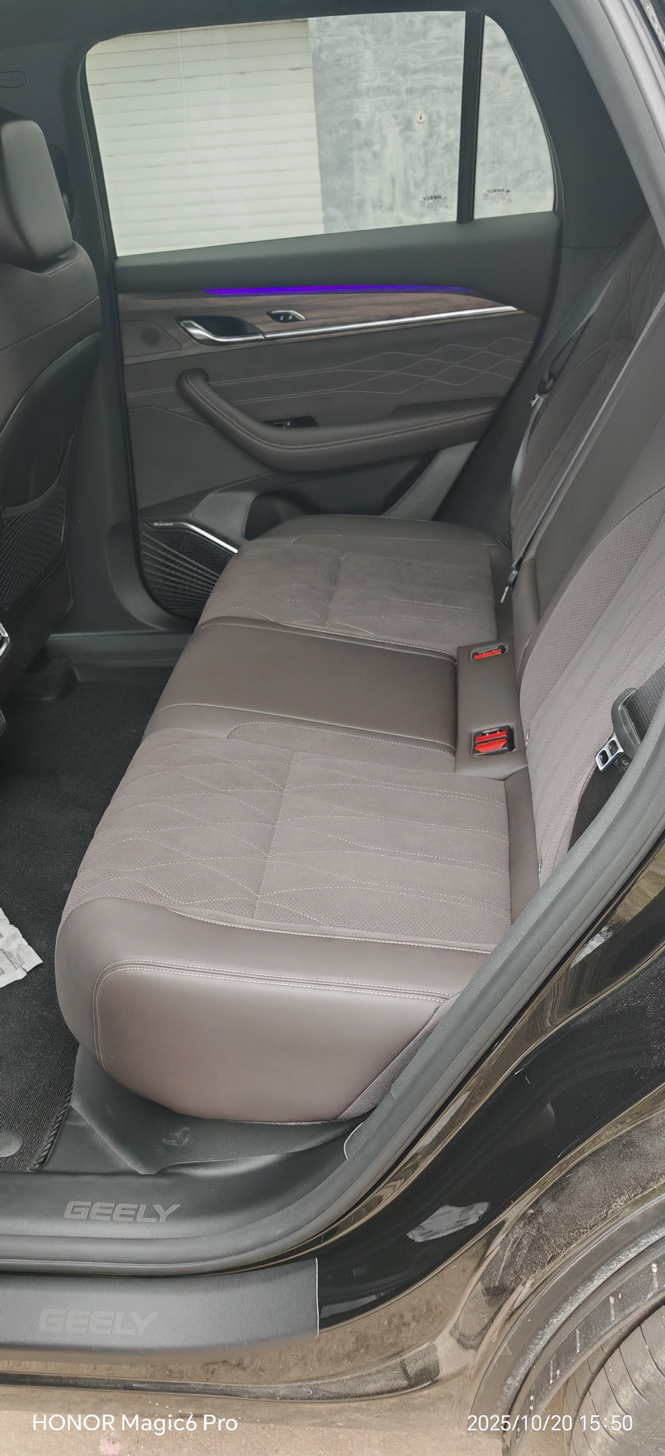 星越L 2026款 2.0TD 高功自动两驱东方曜揽星版