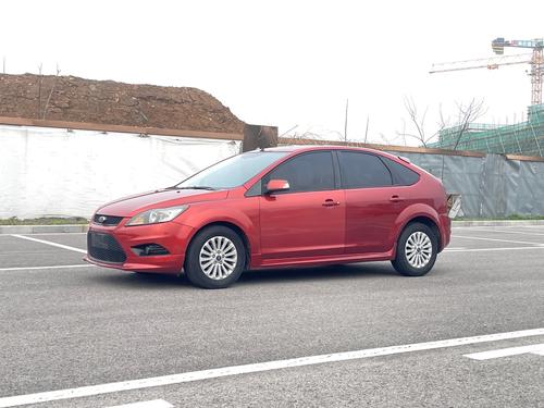 Ford Focus 2013 1.8L AT Fashion