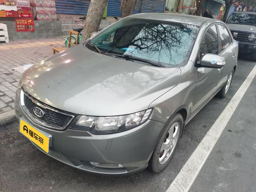 Kia Forte 2012 1.6L MT GL