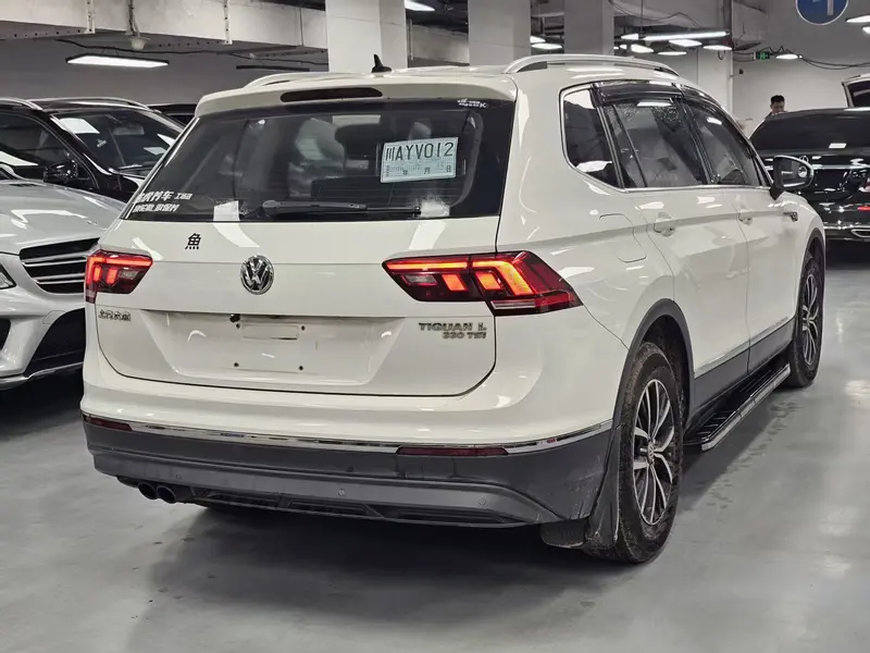 Volkswagen Tiguan L — фото 6