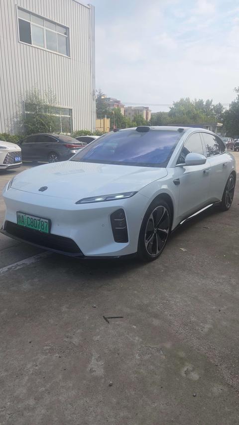 Nio ET5T