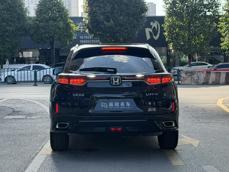 Honda UR-V 370 TURBO 2 WD — фото 5