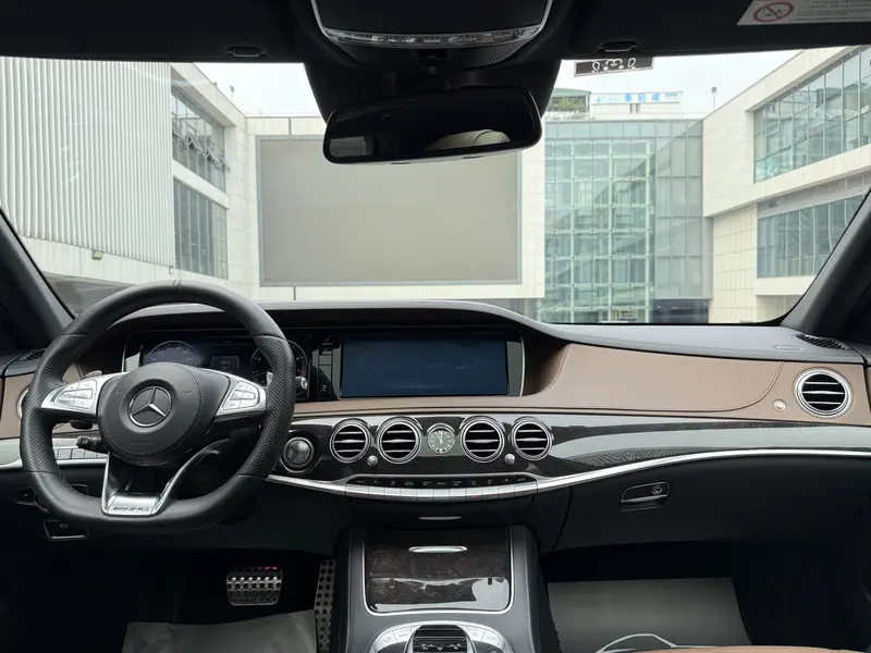 Mercedes-Benz S-Class AMG — фото 4