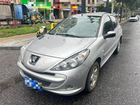 Peugeot 207, 2011 год