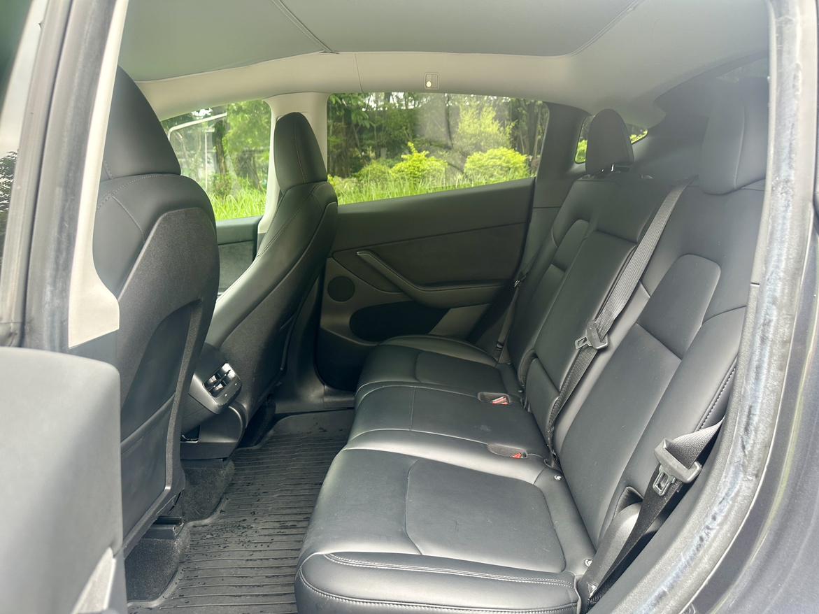 Tesla Model Y: фотография 8 из 10