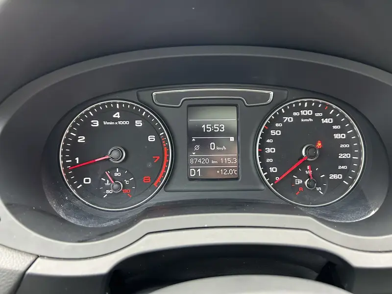 Audi Q 3 30 35 TFSI — фото 11