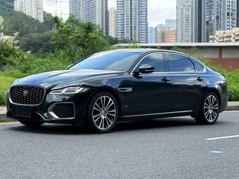 Jaguar XFL