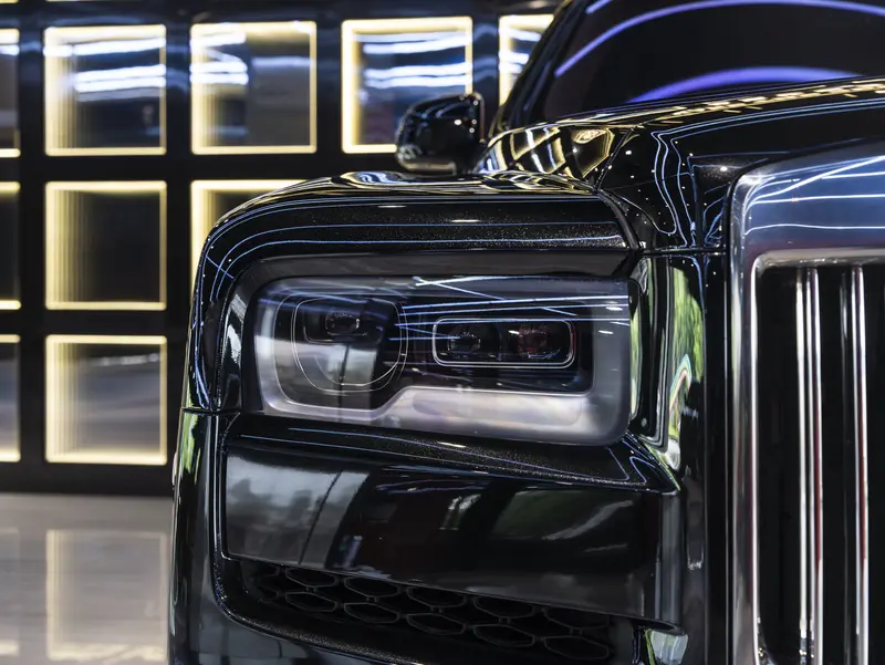 Rolls-Royce Cullinan — фото 8