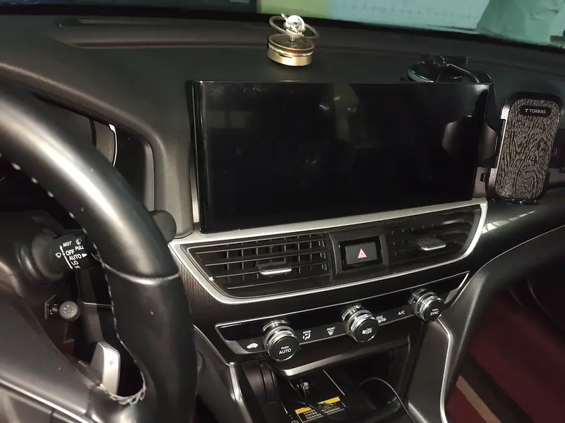 Honda Accord — фото 12