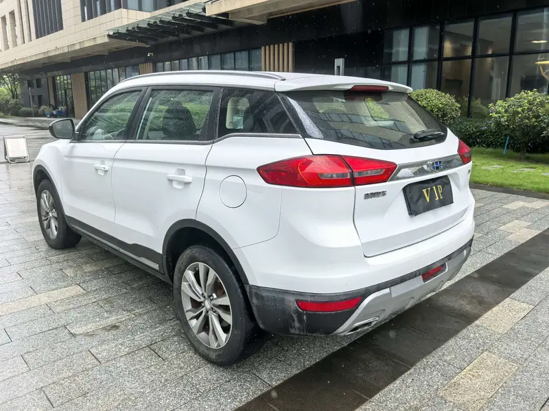 Geely Atlas (Boyue) — фото 5