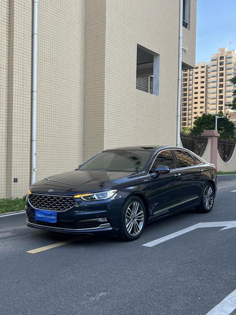 Ford Taurus