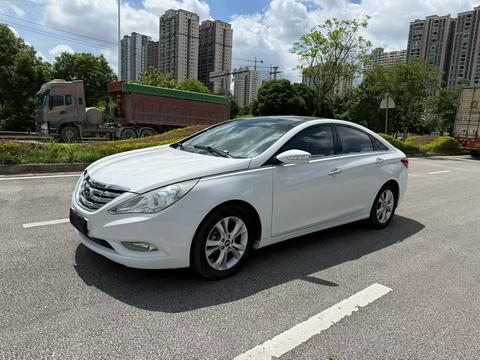 Hyundai Sonata 8