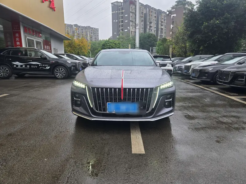 Hongqi H5 — фото 2