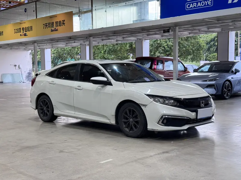 Honda Civic — фото 3