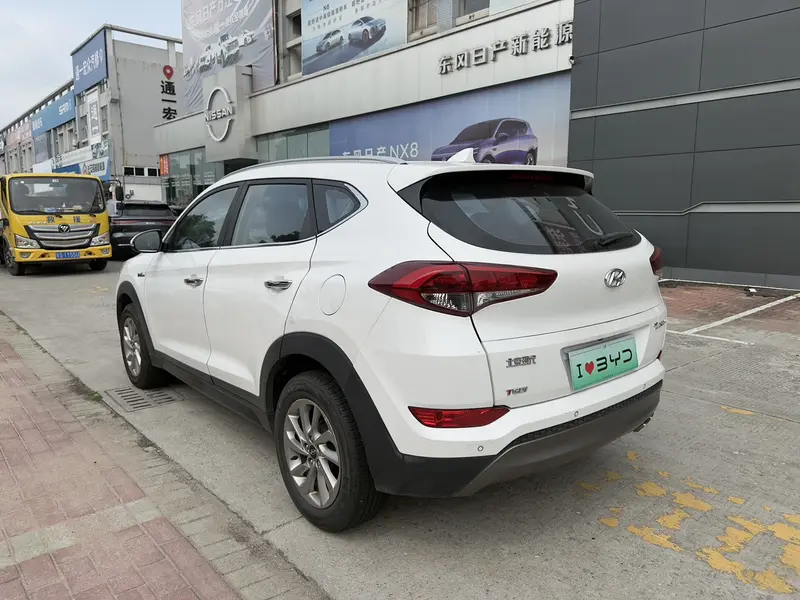 Hyundai Tucson 1.6 T 2 WD — фото 5