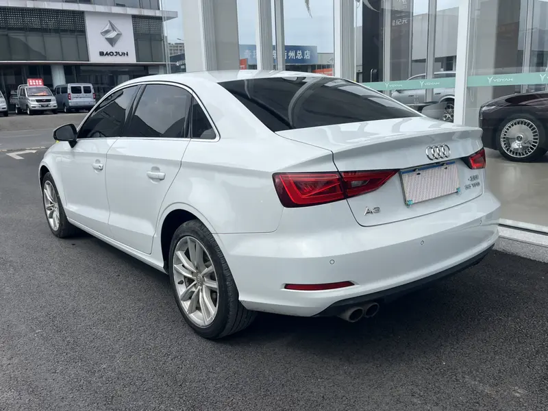 Audi A3 Limousine 35 TFSI — фото 4