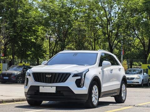 Cadillac XT4 2020 28T