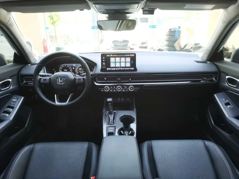 Honda Integra 240 TURBO CVT Luxury — фото 11