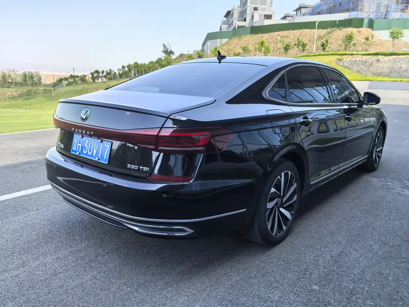 Volkswagen Passat — фото 3