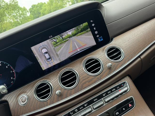Mercedes-Benz E-class 2023 Черный из Китая, фото 4