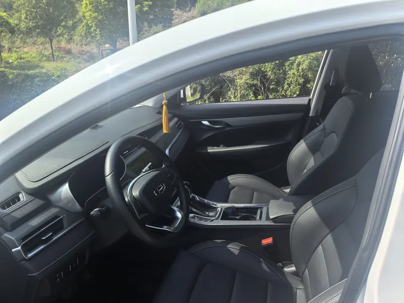Geely Emgrand UP 1.5 L CVT — фото 11
