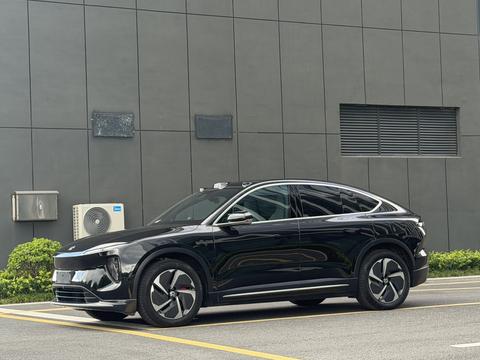 Nio EC6