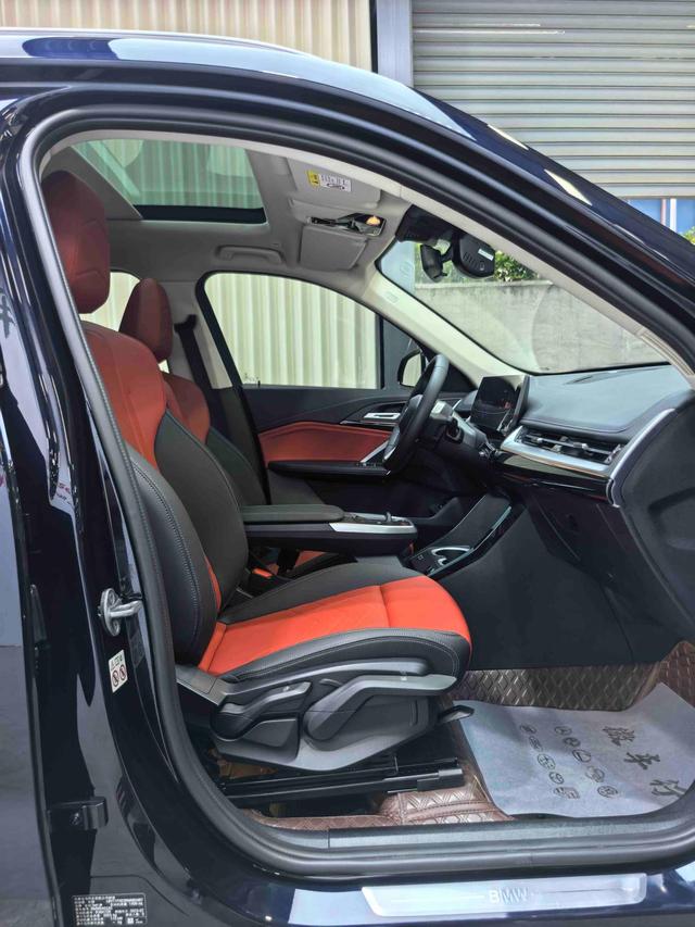 BMW X1 id 4387238 из Китая 12