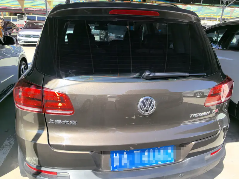 Volkswagen Tiguan — фото 5