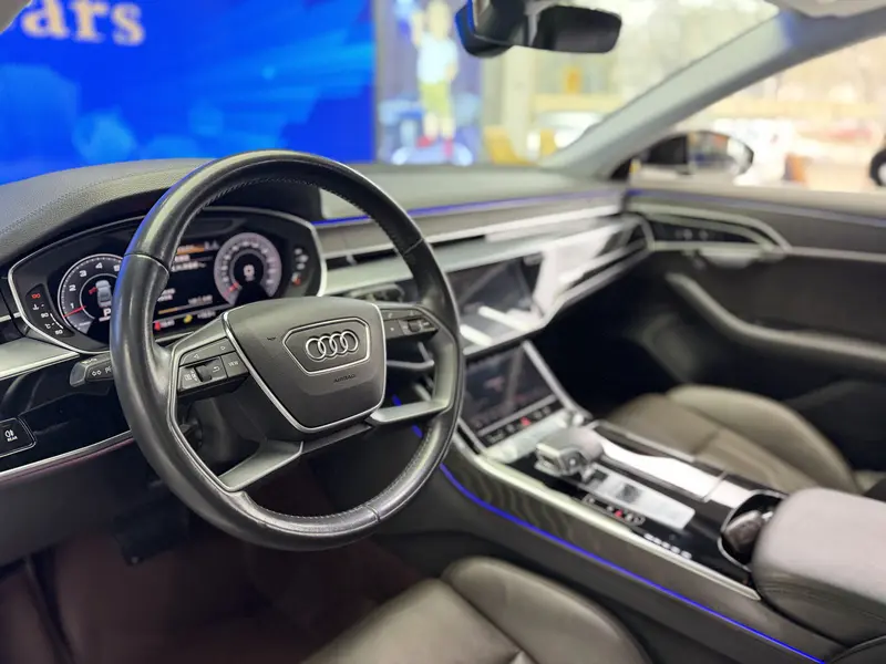 Audi A 8 Plus A 8 L 50 TFSI quattro Comfort — фото 9