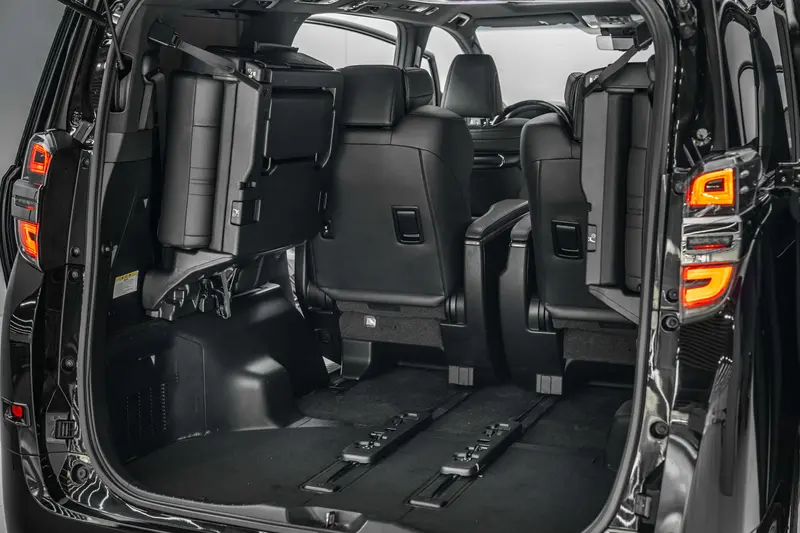 Toyota Vellfire — фото 20
