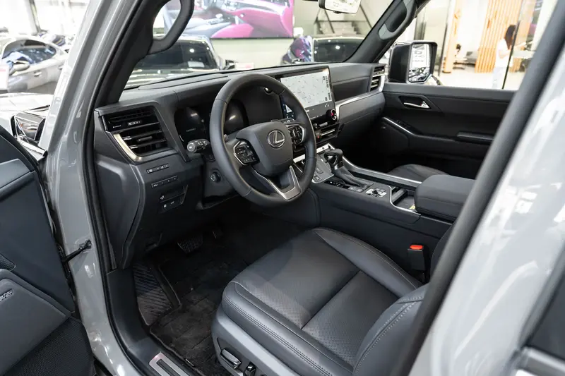 Lexus GX 550h OVERTRAIL — фото 12