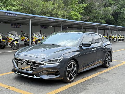 Hyundai Lafesta