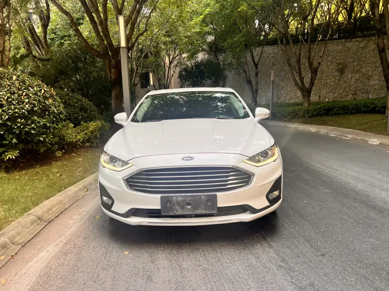 Ford Mondeo Eco Boost 200 — фото 2