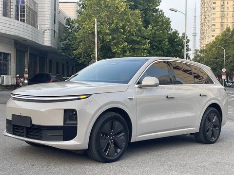 Li Auto L6