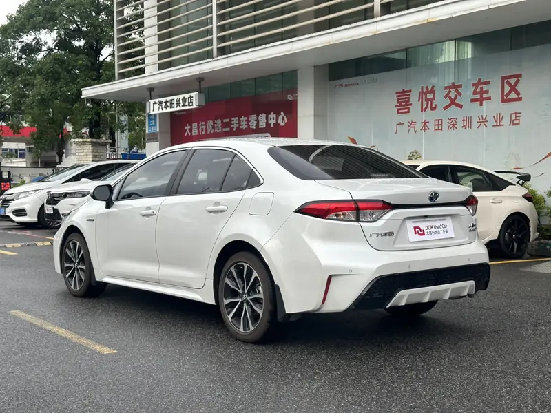 Toyota Levin 1.8 H E-CVT Sport — фото 4