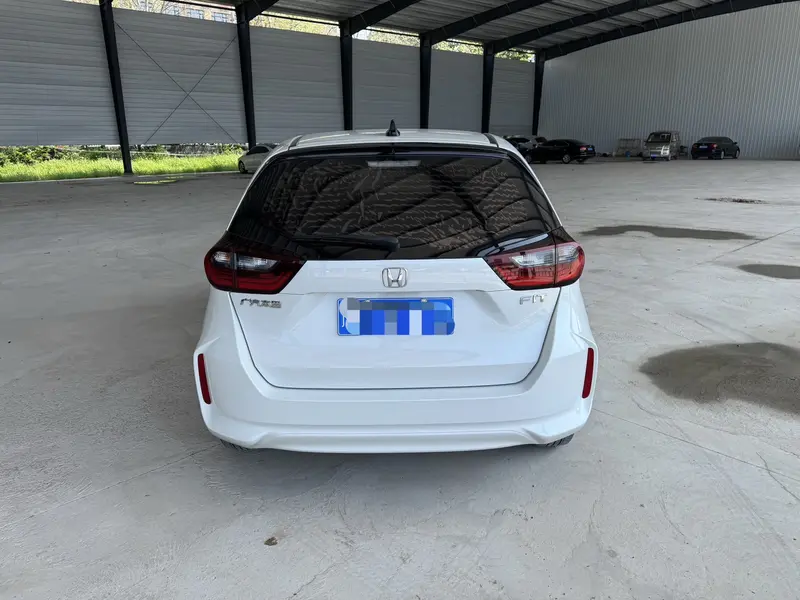 Honda Fit — фото 3
