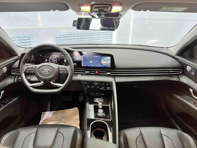 Hyundai Elantra id 4387335 из Китая 11