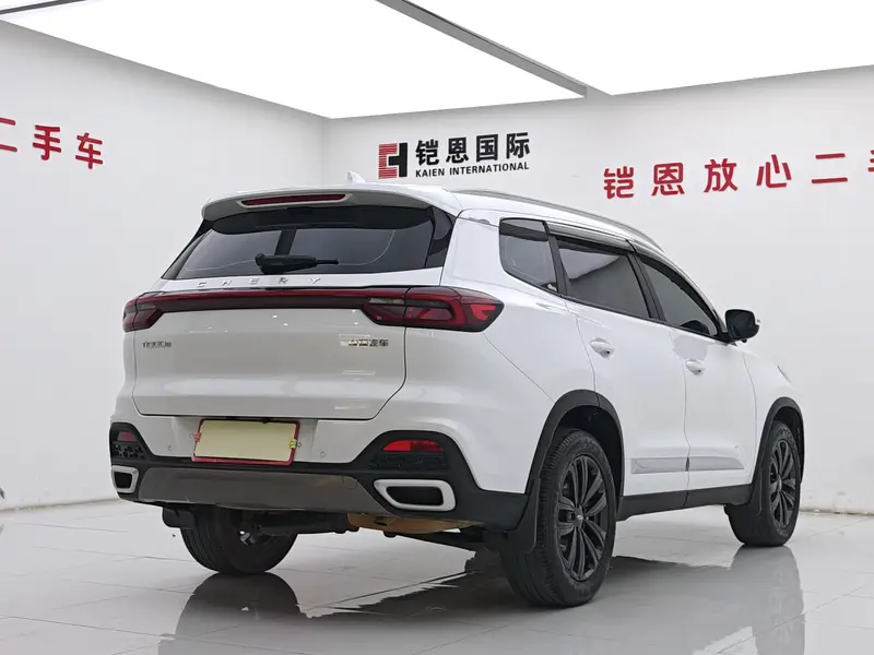 Chery Tiggo 8 — фото 7