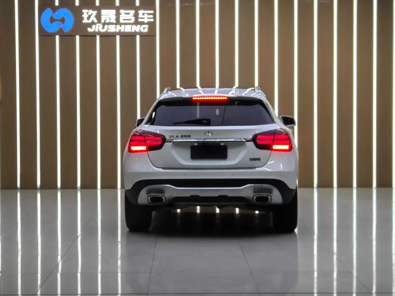 Mercedes-Benz GLA — фото 5