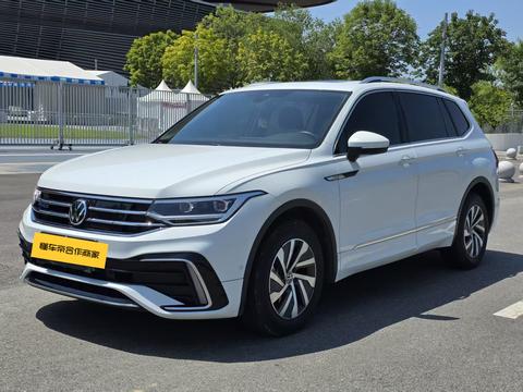 Volkswagen Tiguan L PHEV