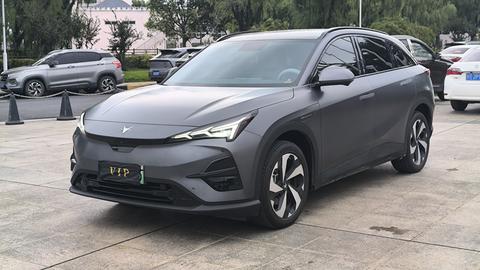 ARCFOX Alpha T5