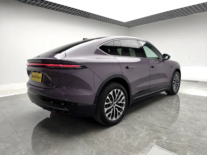 NIO EC6 — фото 7