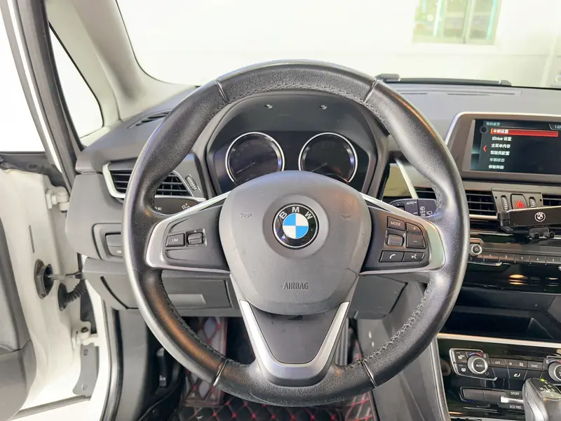 BMW 2 Xi Lv Xing Che — фото 9