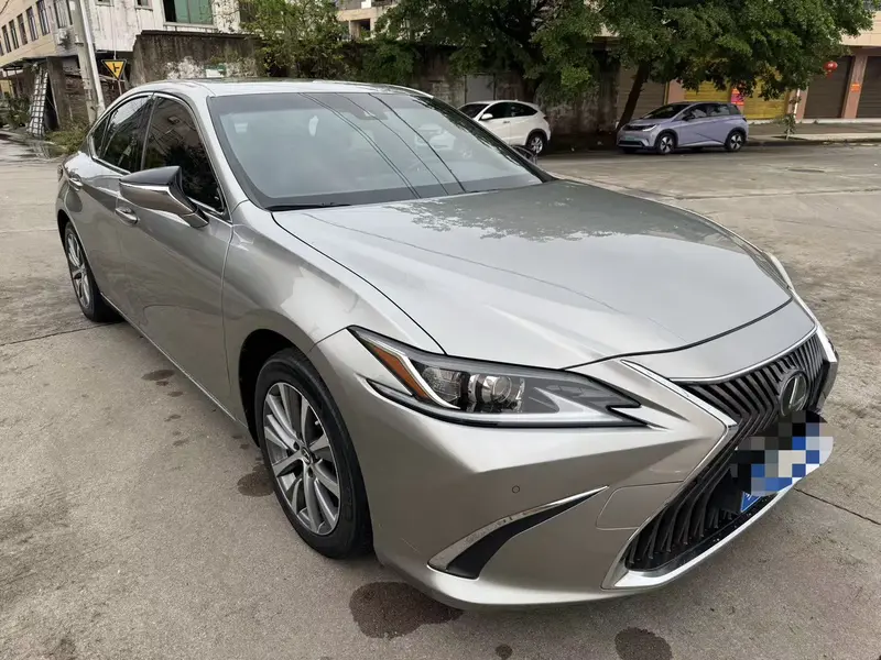 Lexus ES — фото 3