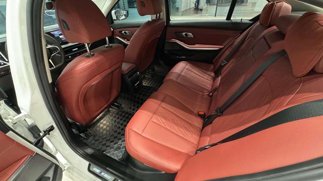 BMW 3 series id 4387287 из Китая 12