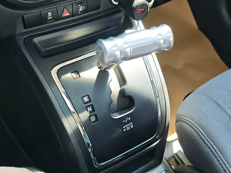 Jeep Patriot — фото 10