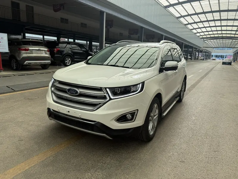 Ford Edge — фото 1