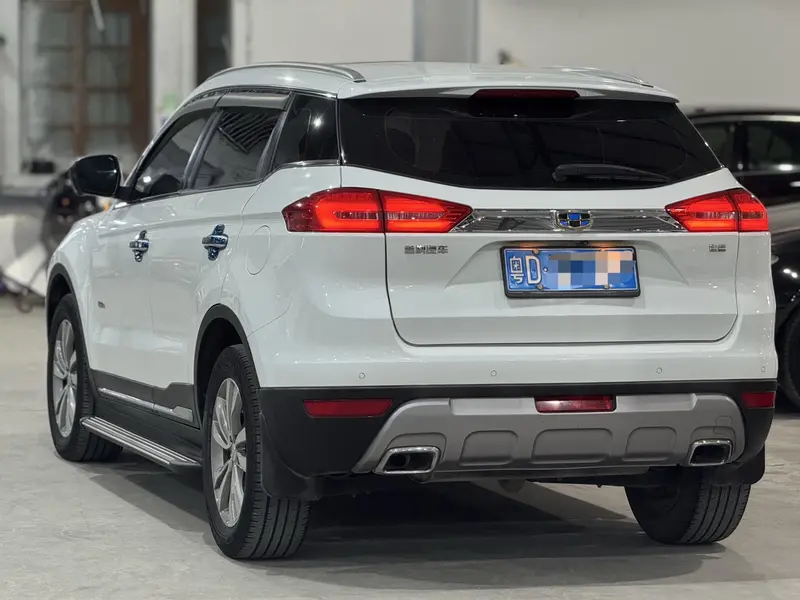Geely Atlas (Boyue) — фото 3