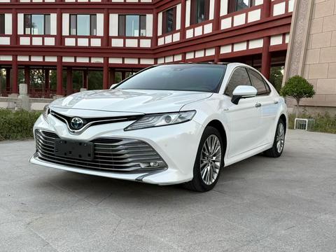 Camry 2019 2.5G Deluxe Edition National VI