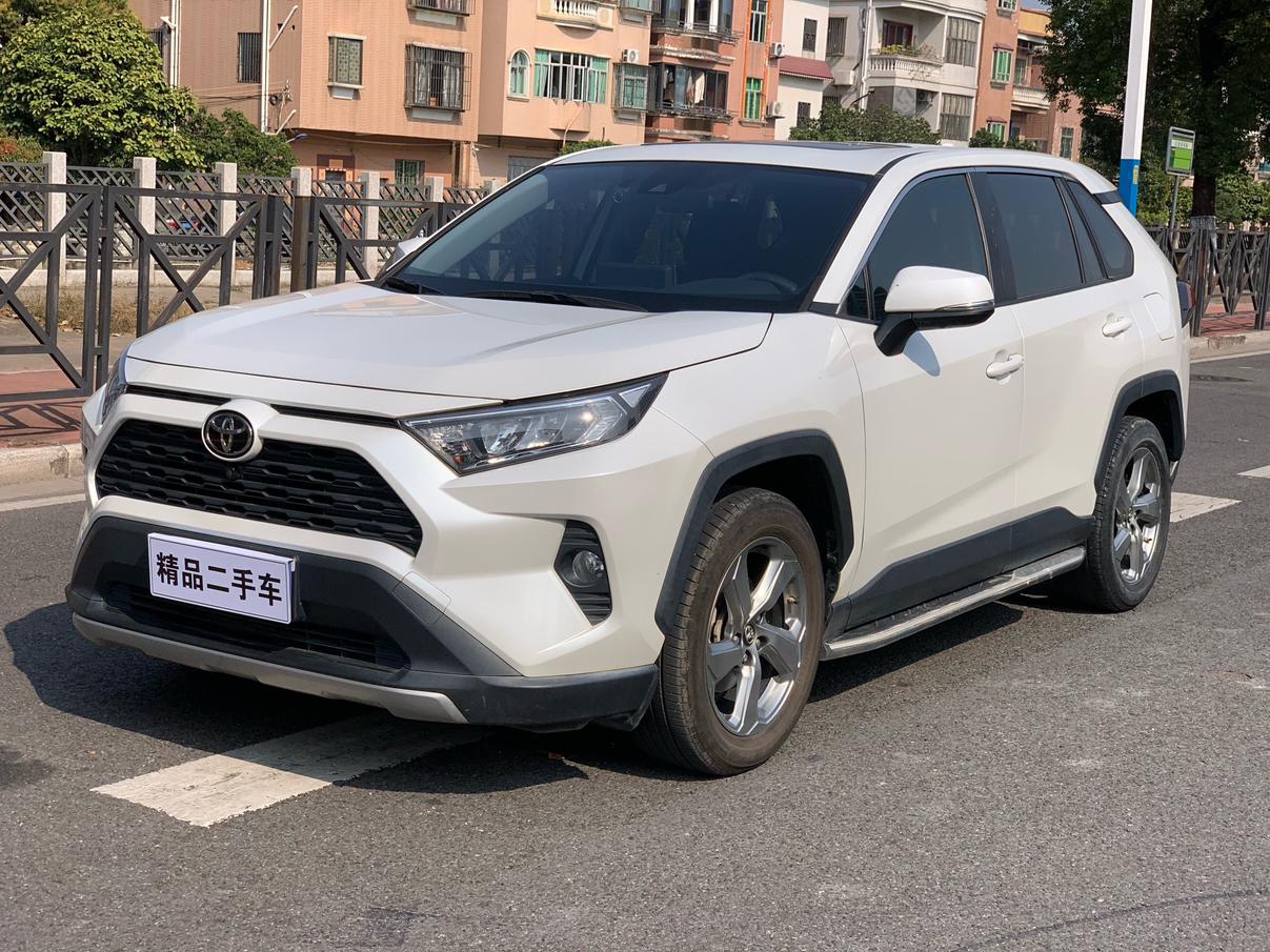 Toyota RAV4 2022 1